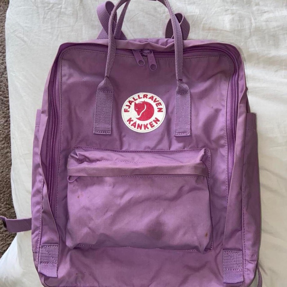 Lilac/purple Fjällräven Kanken Large Backpack with 5 free pins with purchase!